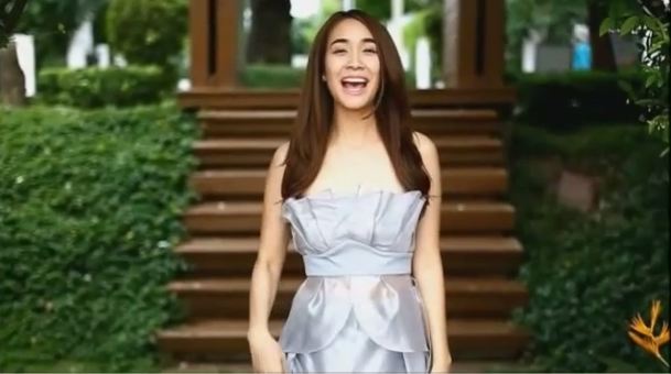 มิน พีชญา รับคำท้า #icebucketchallengeth สวยเลอค่า