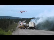 เมื่อรถดับเพลิงมาไม่ได้ จึงต้องใช้เครื่องบินดับไฟ
