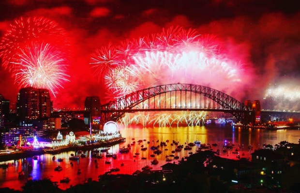  ชมคลิป ออสเตรเลียเคาท์ดาวน์เข้าสู่ปีใหม่จุดพลุไฟ ตระการตา! 