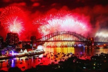  ชมคลิป ออสเตรเลียเคาท์ดาวน์เข้าสู่ปีใหม่จุดพลุไฟ ตระการตา! 