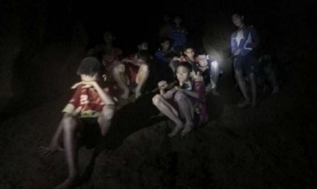 พระองค์โสม ทรงห่วงใยเด็กๆ 13 ชีวิต ทีมหมูป่าอะคาเดมี่ ในถ้ำหลวง (คลิป)