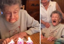 คุณยายสุดปลื้ม เป่าเค้กจน ฟันปลอมหลุด ฉลองวันเกิด 102 ปี