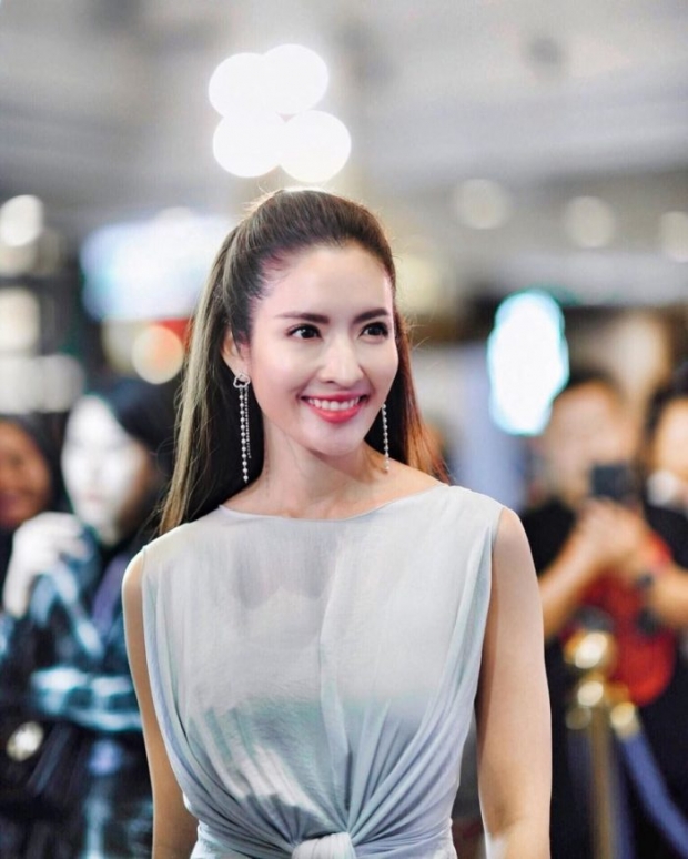 ปังปุริเย่! เเอฟ เปลี่ยนลุคครั้งใหญ่ เเต่งชุดลิเกเต็มยศ บอกเลยสวยทุกอณู 