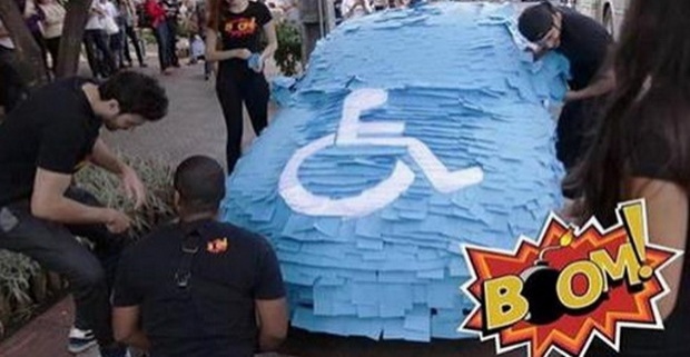 เข็ดมั้ย!! หนุ่มจอดรถที่ “คนพิการ” เลยเจอสั่งสอนแบบแสบสันสุดๆ!!