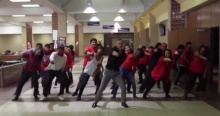 สุดแนว!!! ครูชวนนักเรียนเต้น Uptown Funk